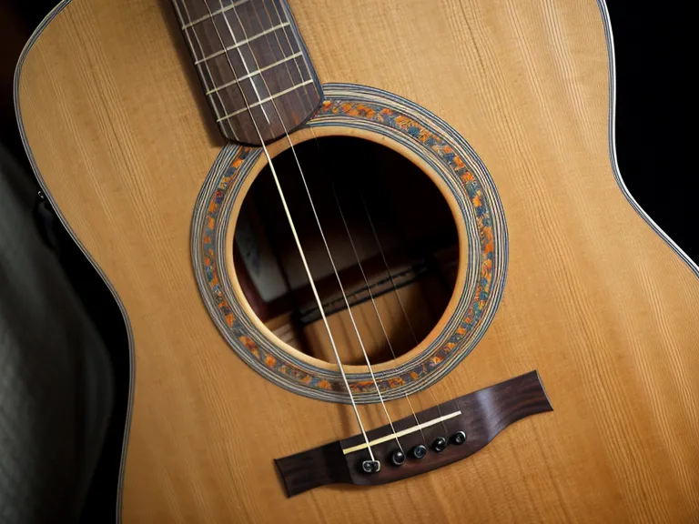 Cómo afinar una guitarra acústica de oído o con aplicación móvil, guía para el principiante adulto