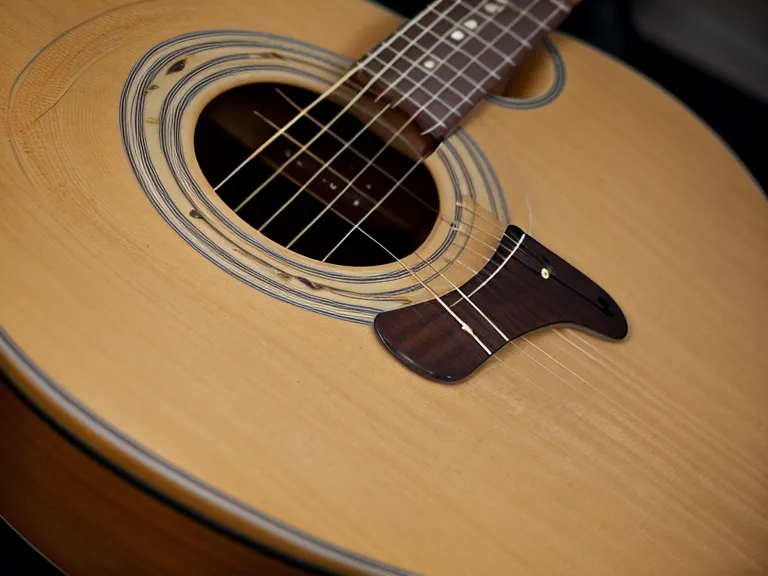 Guitarra acústica y cancionero de música cristiana listos para la alabanza en la iglesia
